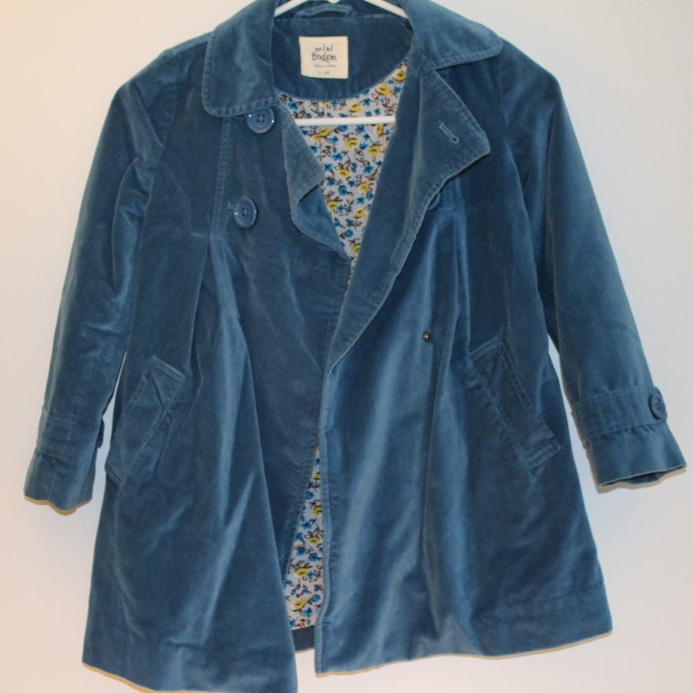 Mini Boden Trench coat!